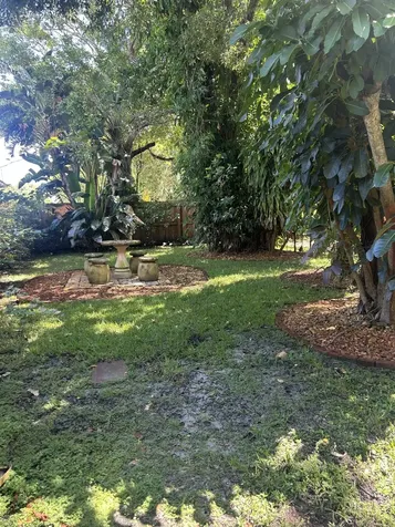 431 S M Street Lake Worth Beach FL 33460