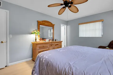 31 Abbey Lane Delray Beach FL 33446