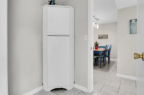 31 Abbey Lane Delray Beach FL 33446