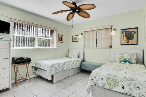 31 Abbey Lane Delray Beach FL 33446