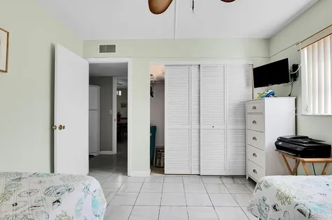 31 Abbey Lane Delray Beach FL 33446