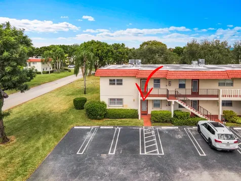 31 Abbey Lane Delray Beach FL 33446
