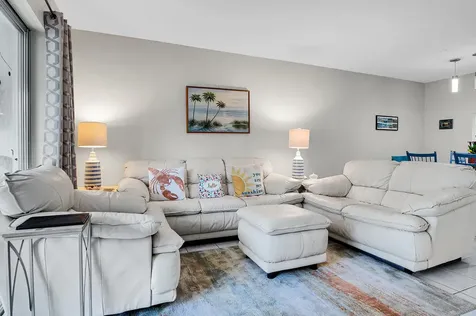 31 Abbey Lane Delray Beach FL 33446
