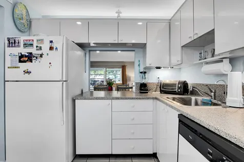 31 Abbey Lane Delray Beach FL 33446