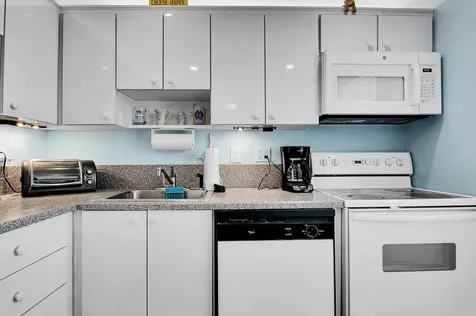 31 Abbey Lane Delray Beach FL 33446