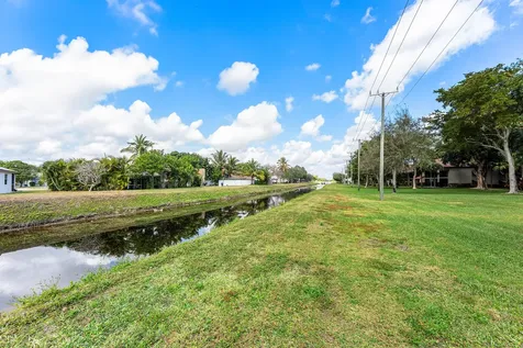 10155 Mangrove Drive Boynton Beach FL 33437