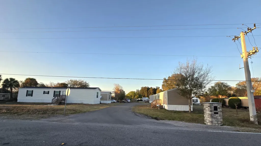 4649 NW 30th Street Okeechobee FL 34972