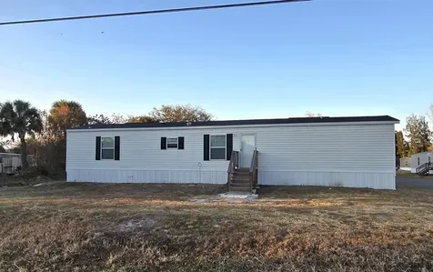4649 NW 30th Street Okeechobee FL 34972
