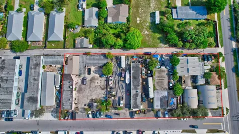 369 SE 2nd Avenue Delray Beach FL 33483