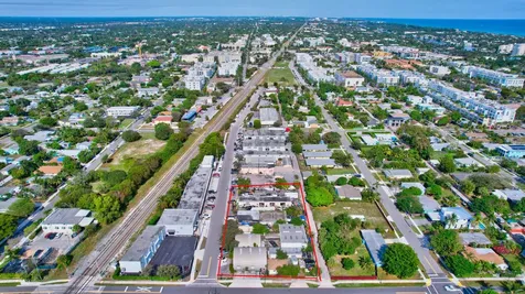 369 SE 2nd Avenue Delray Beach FL 33483