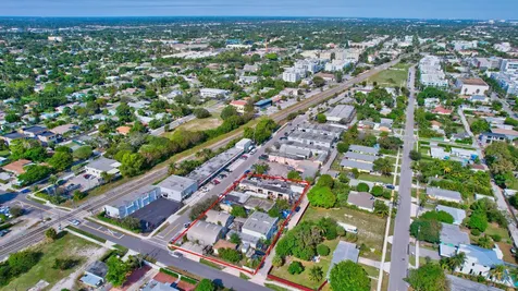 369 SE 2nd Avenue Delray Beach FL 33483