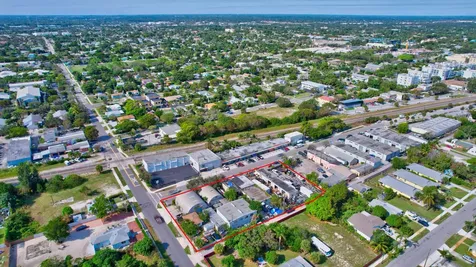 369 SE 2nd Avenue Delray Beach FL 33483