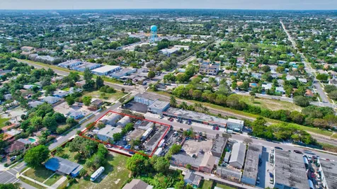 369 SE 2nd Avenue Delray Beach FL 33483
