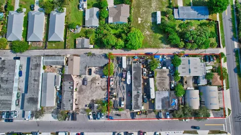 369 SE 2nd Avenue Delray Beach FL 33483