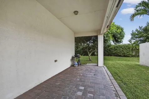 171 Isle Verde Way Palm Beach Gardens FL 33418