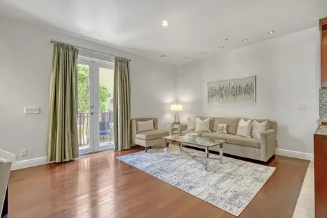 72 SE 6th Avenue Delray Beach FL 33483