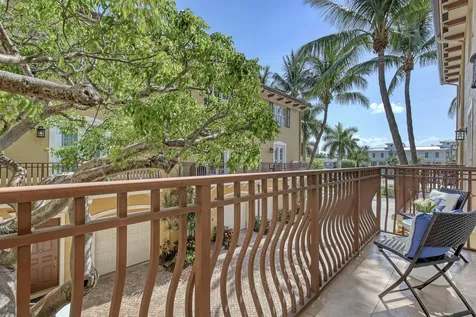 72 SE 6th Avenue Delray Beach FL 33483