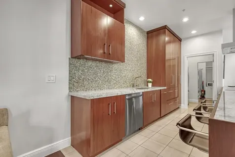 72 SE 6th Avenue Delray Beach FL 33483