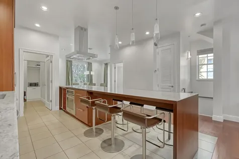 72 SE 6th Avenue Delray Beach FL 33483