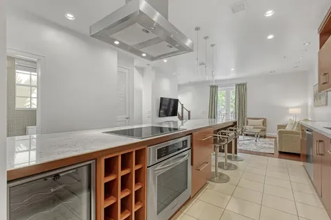 72 SE 6th Avenue Delray Beach FL 33483