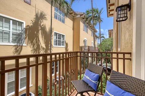 72 SE 6th Avenue Delray Beach FL 33483