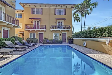 72 SE 6th Avenue Delray Beach FL 33483