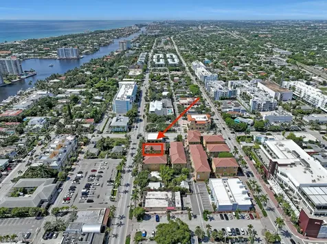 72 SE 6th Avenue Delray Beach FL 33483