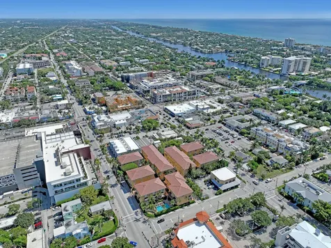 72 SE 6th Avenue Delray Beach FL 33483
