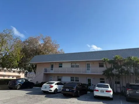 18081 Se Country Club Drive Tequesta FL 33469