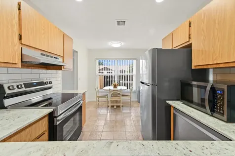 8515 Lake Point Court Lake Worth FL 33467