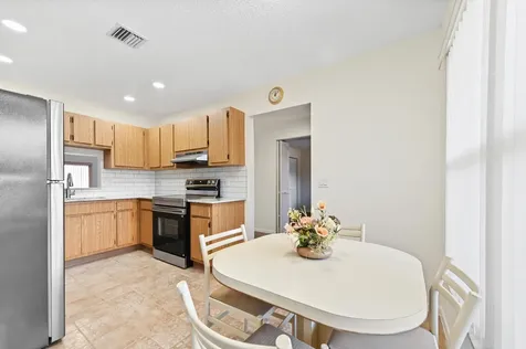 8515 Lake Point Court Lake Worth FL 33467