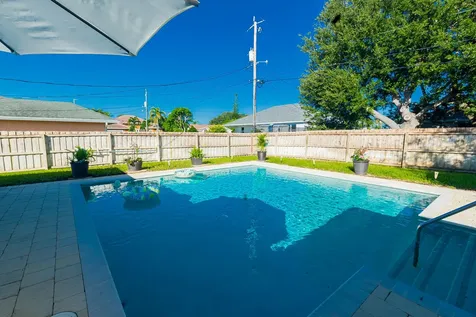 413 Sw Mccomb Avenue Port Saint Lucie FL 34953