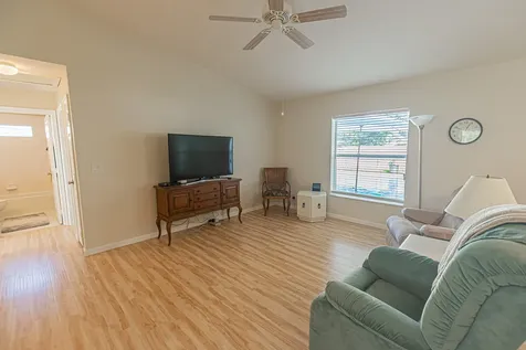 413 Sw Mccomb Avenue Port Saint Lucie FL 34953