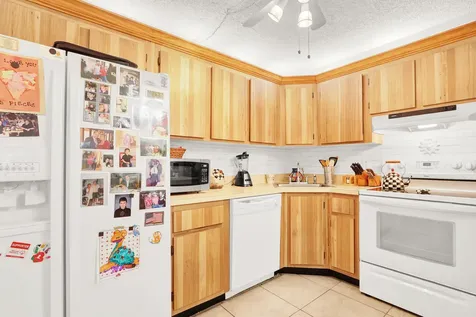 309 Knotty Pine Circle Greenacres FL 33463