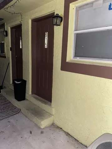 915 5th Street West Palm Beach FL 33401