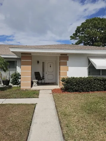 1212 Lakes End Drive Fort Pierce FL 34982