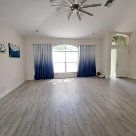 7021 Galleon Cove Riviera Beach FL 33418