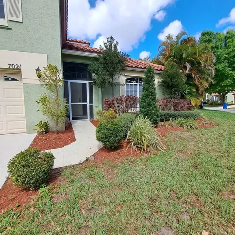 7021 Galleon Cove Riviera Beach FL 33418
