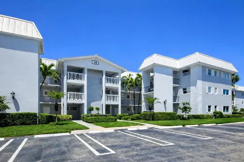 11 Colonial Club Drive Boynton Beach FL 33435
