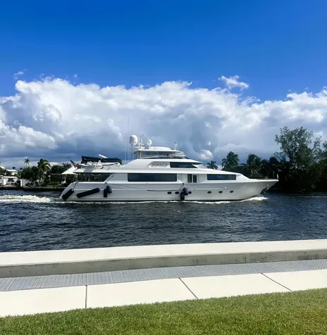 11 Colonial Club Drive Boynton Beach FL 33435