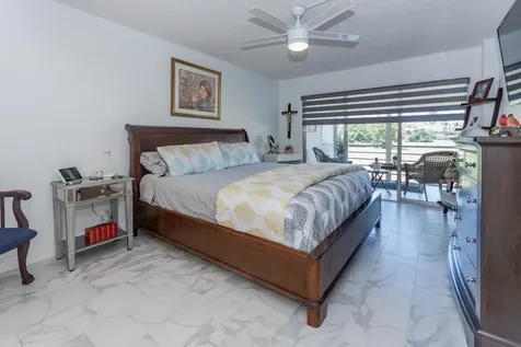 3951 Via Poinciana Lake Worth FL 33467