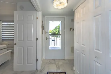 3951 Via Poinciana Lake Worth FL 33467