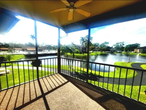209 Pine Hov Circle Greenacres FL 33463