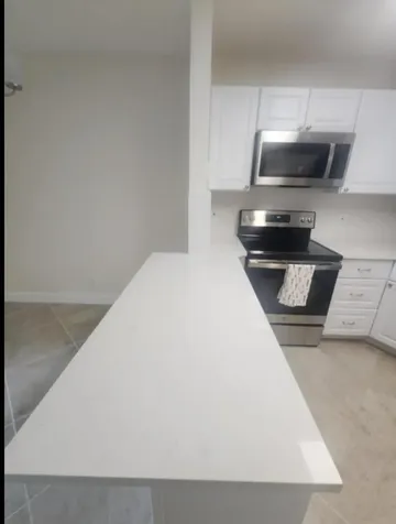209 Pine Hov Circle Greenacres FL 33463