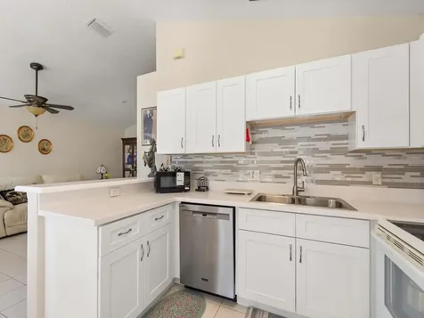 612 Nw San Remo Circle Port Saint Lucie FL 34986