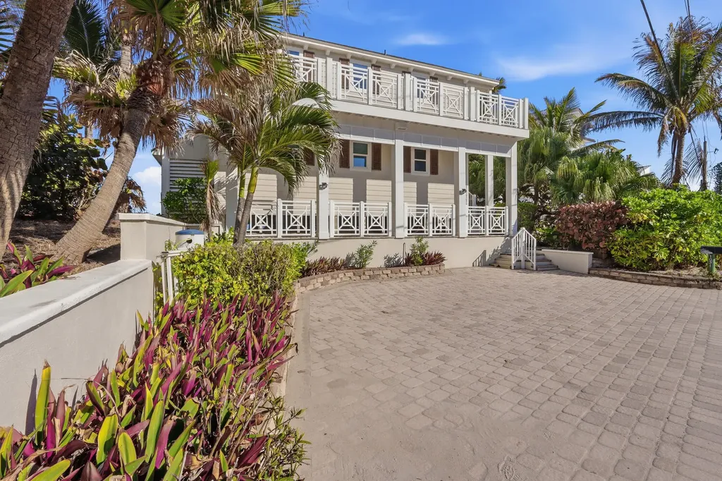 1031 Se Macarthur Boulevard Stuart FL 34996