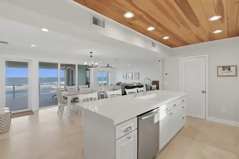 1031 Se Macarthur Boulevard Stuart FL 34996