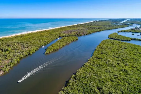 6024 SE Crooked Oak Avenue Hobe Sound FL 33455
