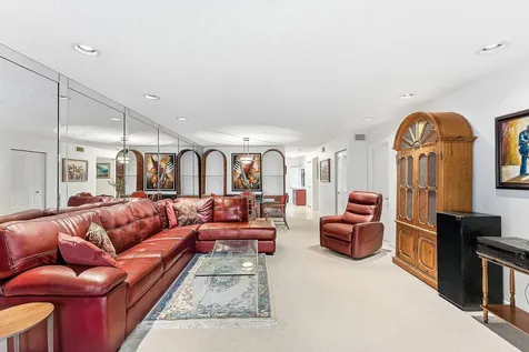 9283 Vista Del Lago Boca Raton FL 33428