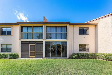 9283 Vista Del Lago Boca Raton FL 33428